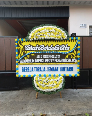 Papan Bunga Duka di Tabukan Tengah
